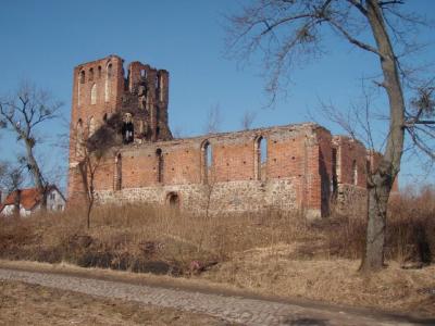 Ruiny Kościoła w Borkach