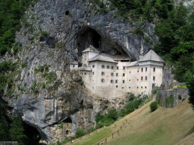 Zamek Predjamski - Słowenia
