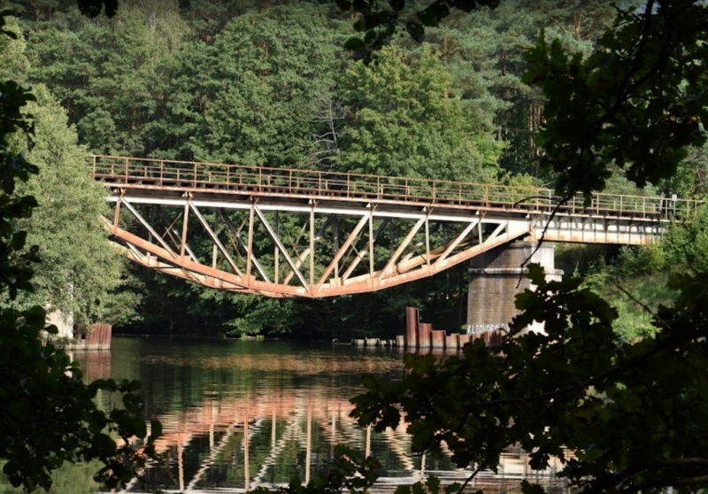 Most Kolejowy w Tleniu