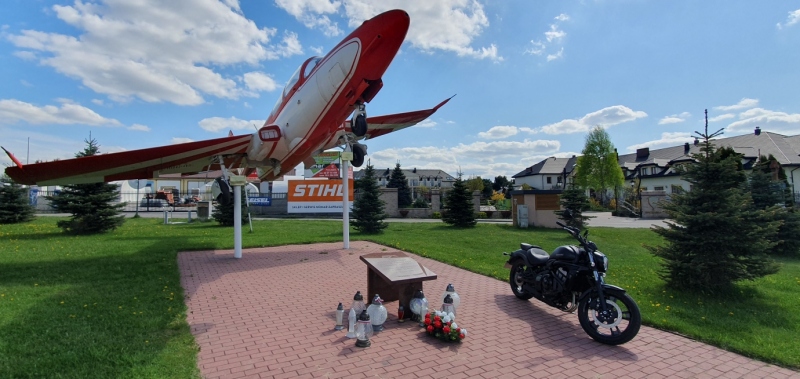 Pomnik pamięci lotników polskich poległych za ojczyznę