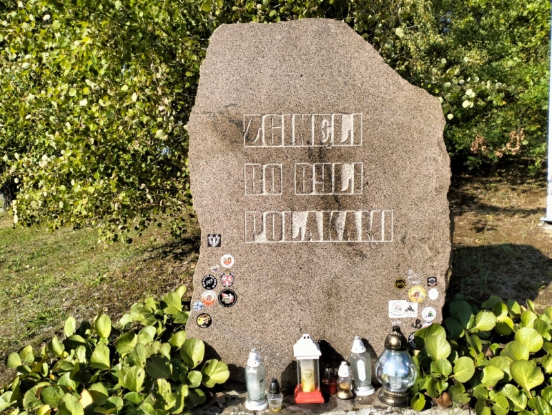 Pomnik ofiar Obławy Augustowskiej w Gibach