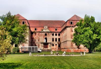 Zamek i Pałac w Brodach