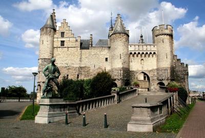 Zamek Hetsteen - Belgia