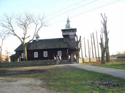 Kurdwanów - drewniany kościól z 1676 r