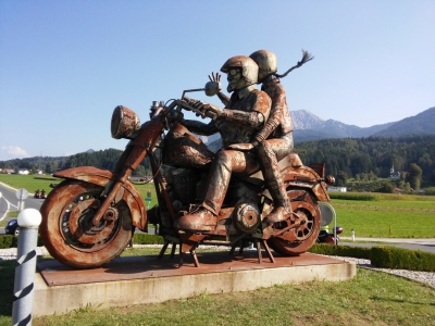Pomnik Harley-Davidson Fat Bob