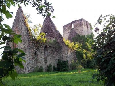 Długie - Ruiny Kościoła
