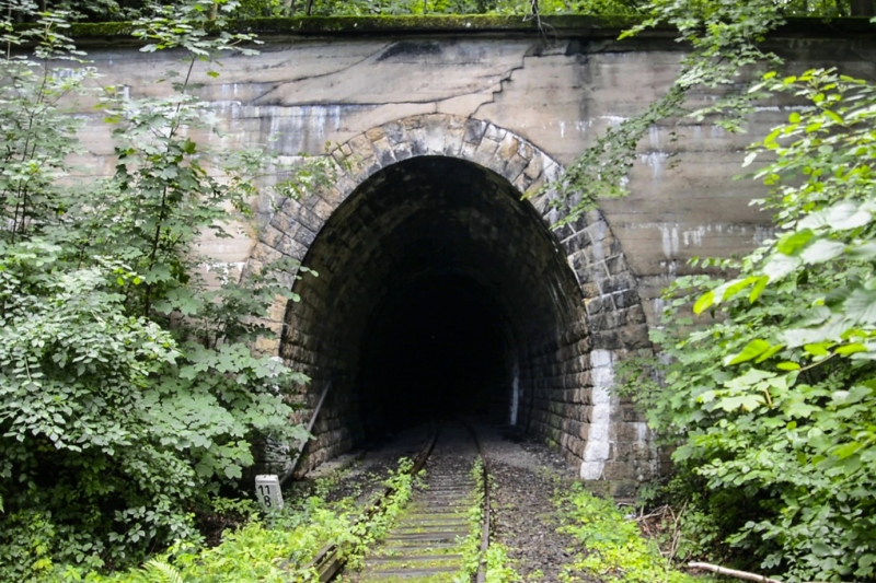 Tunel kolejowy 