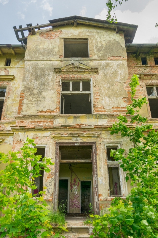 Opuszczony pałac.