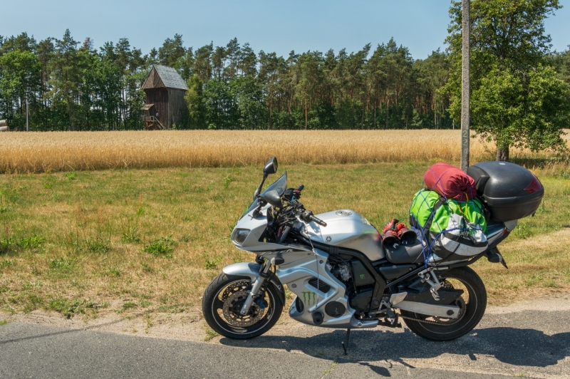 Wiatrak koźlak - Folwark.