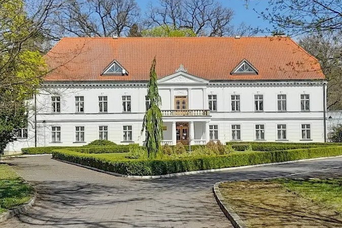 Zespół Pałacowo-Parkowy w Małkocinie.