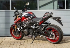 Suzuki GSX-S1000 i GSX-8S – nowe zestawy graficzne na sezon 2026